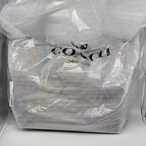 Coach City Tote in Signature Canvas with Kaffe Fassett Print 5697 Khaki Purple - Picture 8 of 8